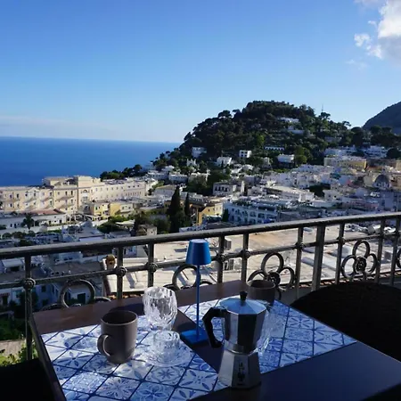 Apartment Caput Mundi
